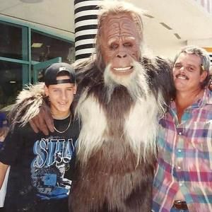 Meet your Posher, Jj